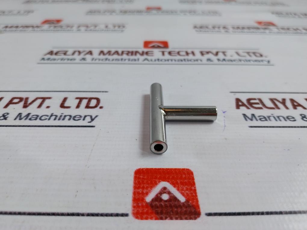 Waters M433292BD1 Welded Tee ¼” O/D X 1/8” I/D 316