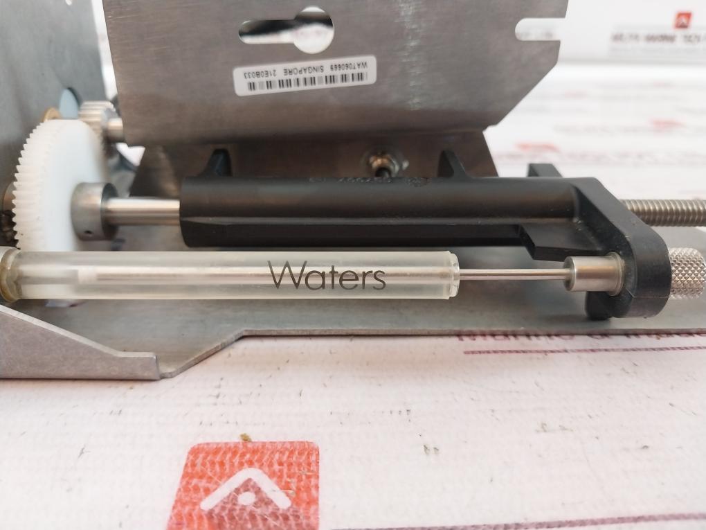 Waters Wat060669 Hplc Injector Assy With Stepper Motor 21E0B033 045319 Rev. 4