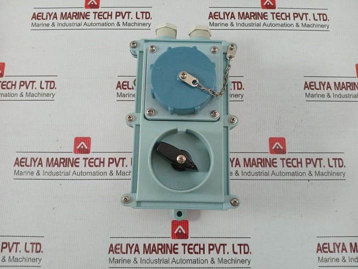Watertight-Socket-Outlet-With-Interlock-16-20a-6h-200-250v-By-Senko-Guichi-Rl-2-2