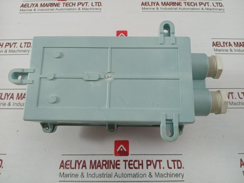 Watertight-Socket-Outlet-With-Interlock-16-20a-6h-200-250v-By-Senko-Guichi-Rl-2-8