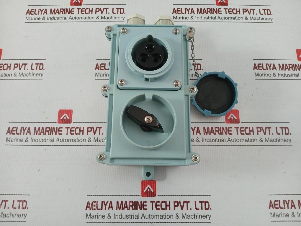 Watertight-Socket-Outlet-With-Interlock-16-20a-6h-200-250v-By-Senko-Guichi-Rl-2-9