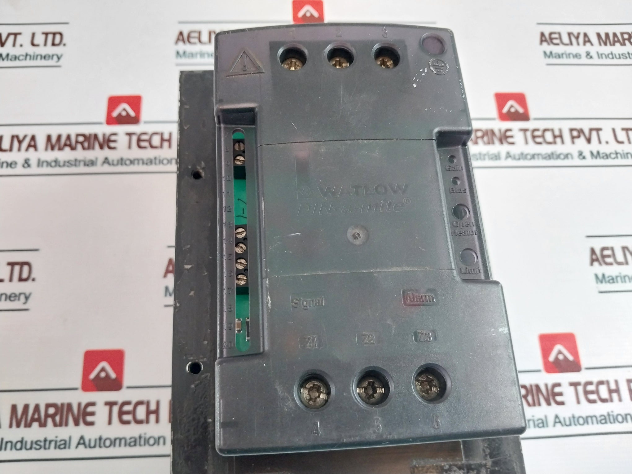 Watlow Dc2T-60F0-s000 4X Enclosure Solid State Process Controller