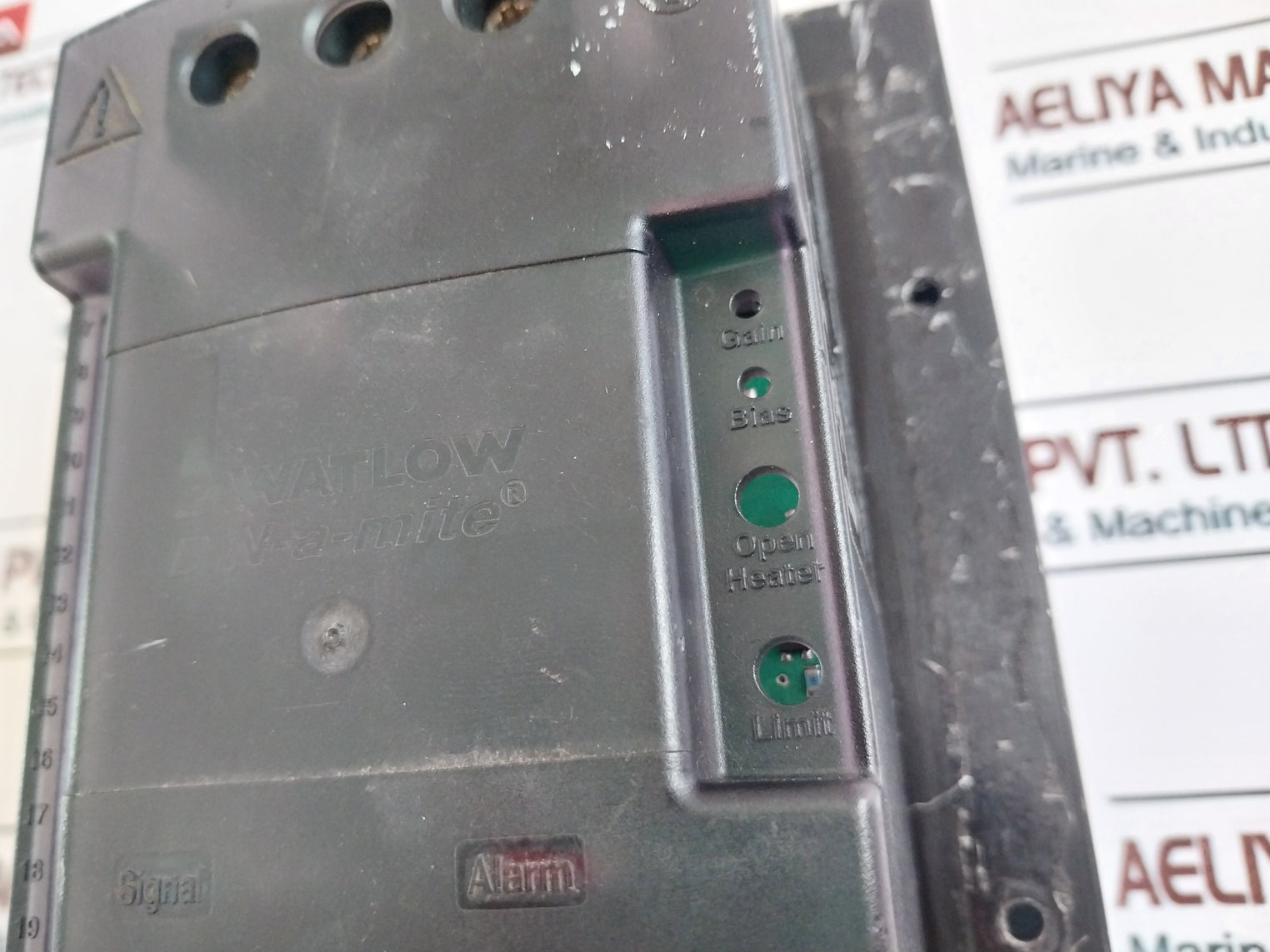 Watlow Dc2T-60F0-s000 4X Enclosure Solid State Process Controller