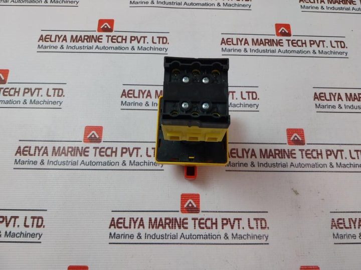 Weg Msw 25P-3 Panel Mount Rotary Disconnector Switch 32A 690V-50/60Hz