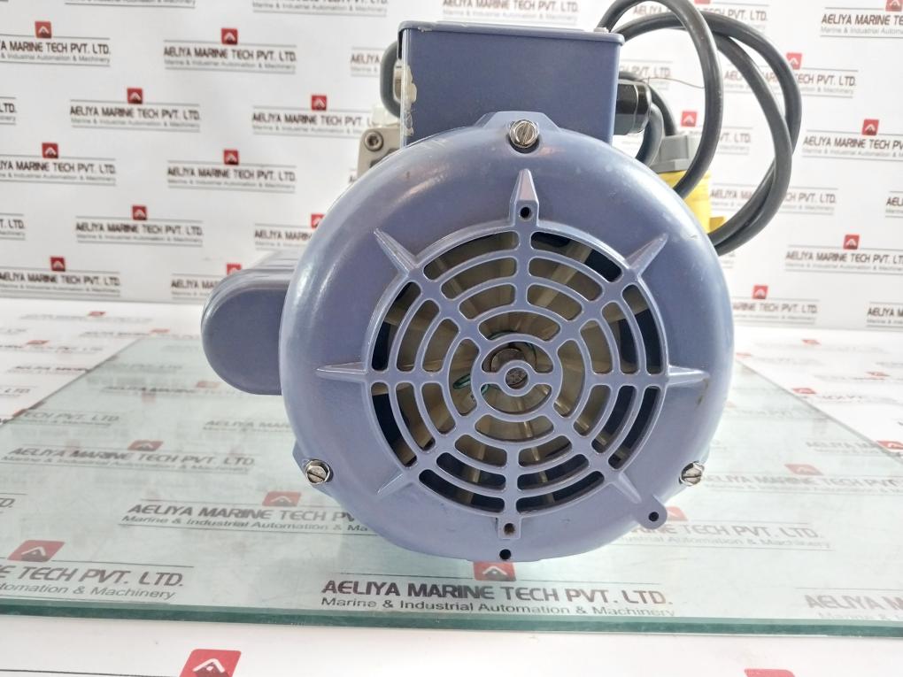 Welch 8920A-46 Direct Drive Vacuum Pump 120V 60Hz 7.6A