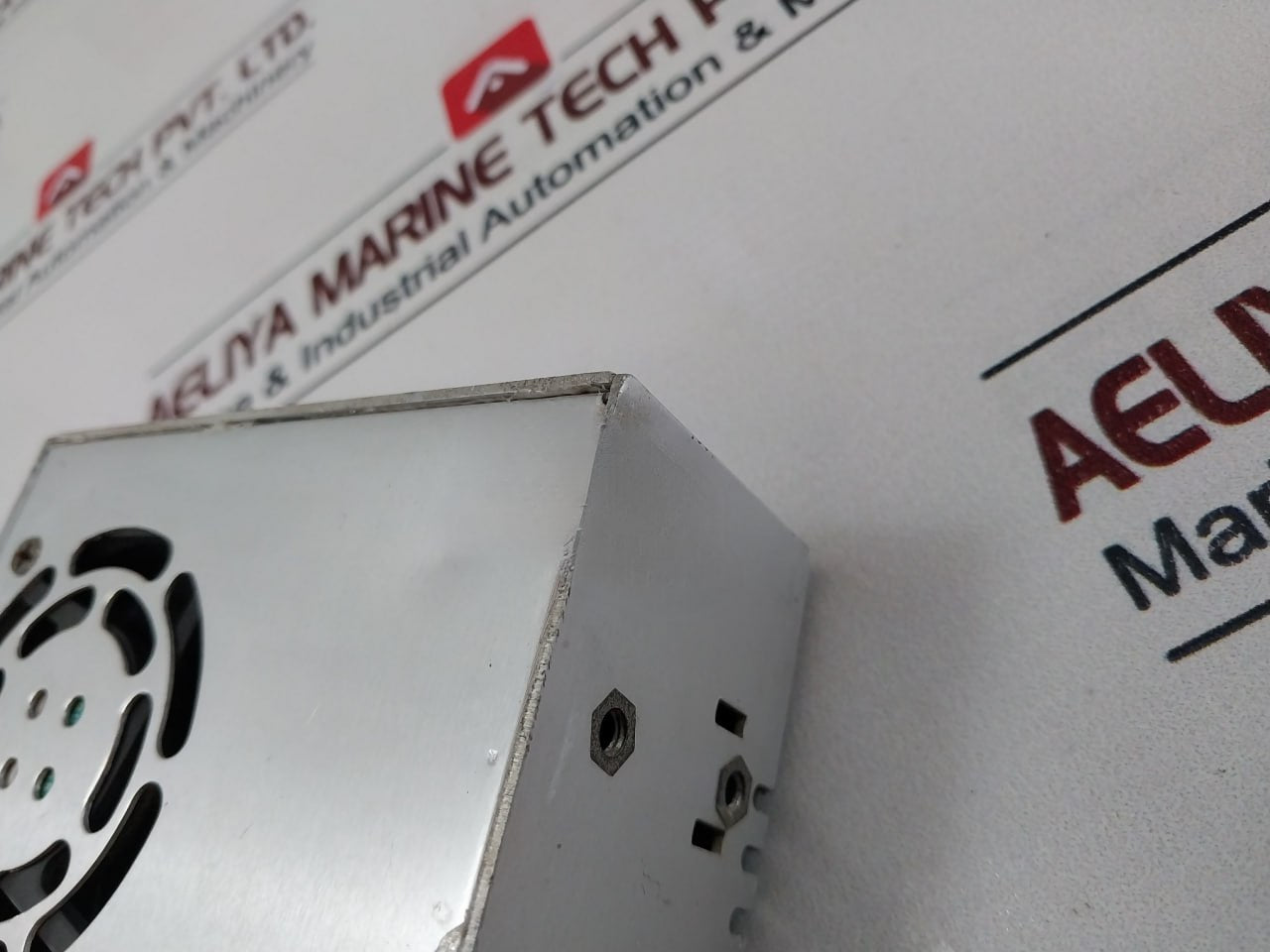 Well Power Wp-2420M Metal Case Adaptor 110/220 Vac