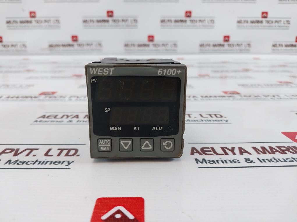 West 6100+ P6100Z2 Digital Temperature Controller 20-50Vac 7.5Va 22-55Vac 5W