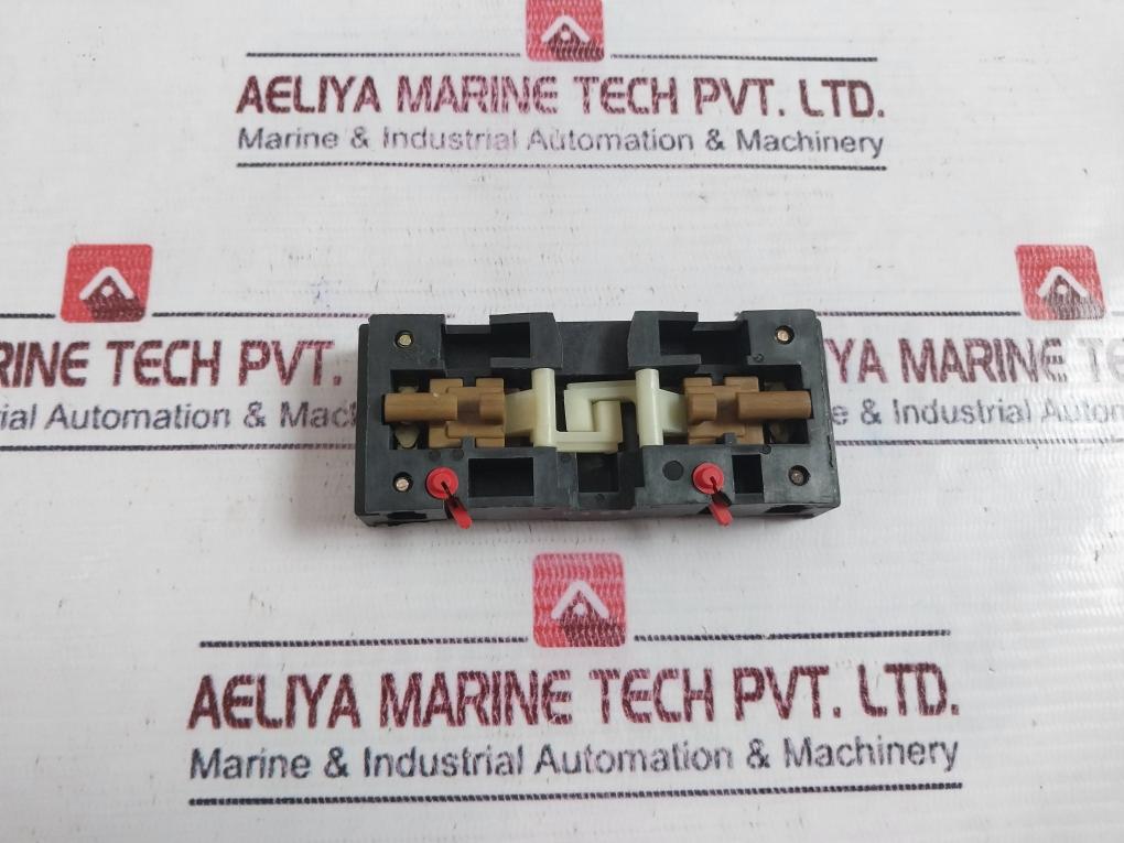 Westinghouse Mk1 6711C92G07 Mechanical Interlock Switch 2.5A (2 Poles)