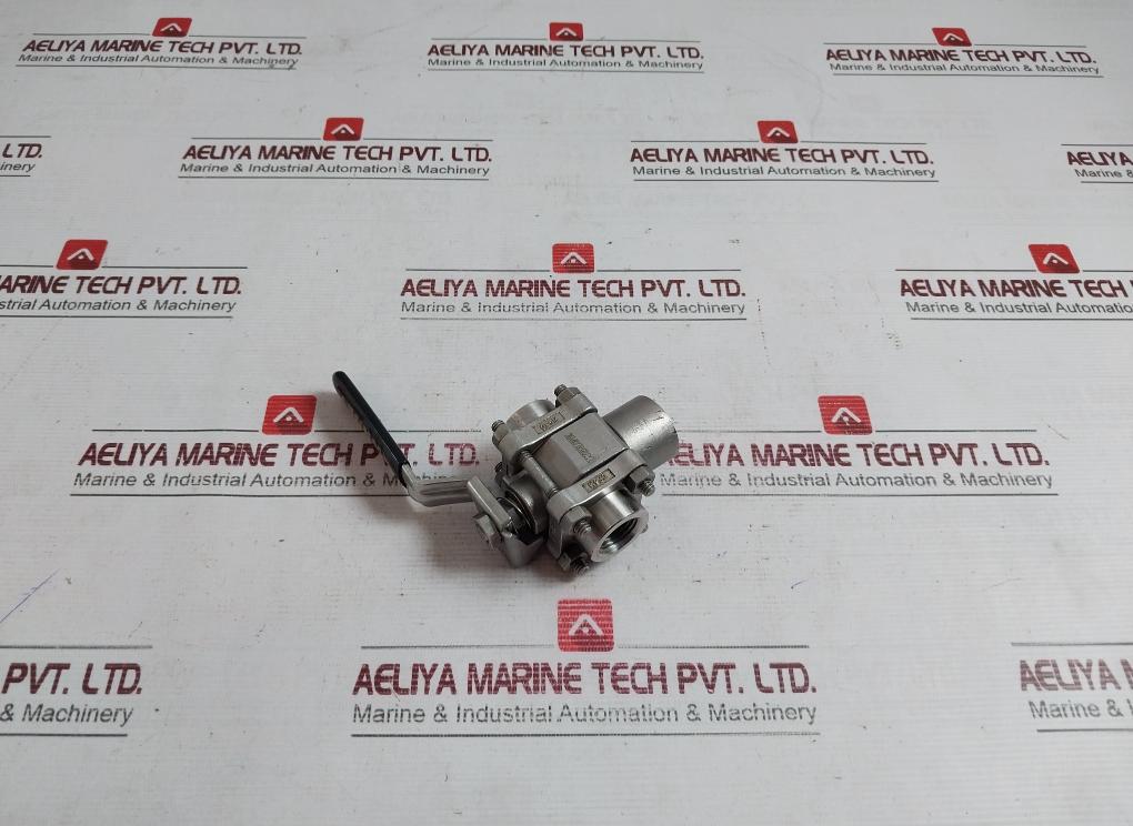 Whitey Ss-63Xtf8 Ball Valve 1000 Psi Wog Cf3M