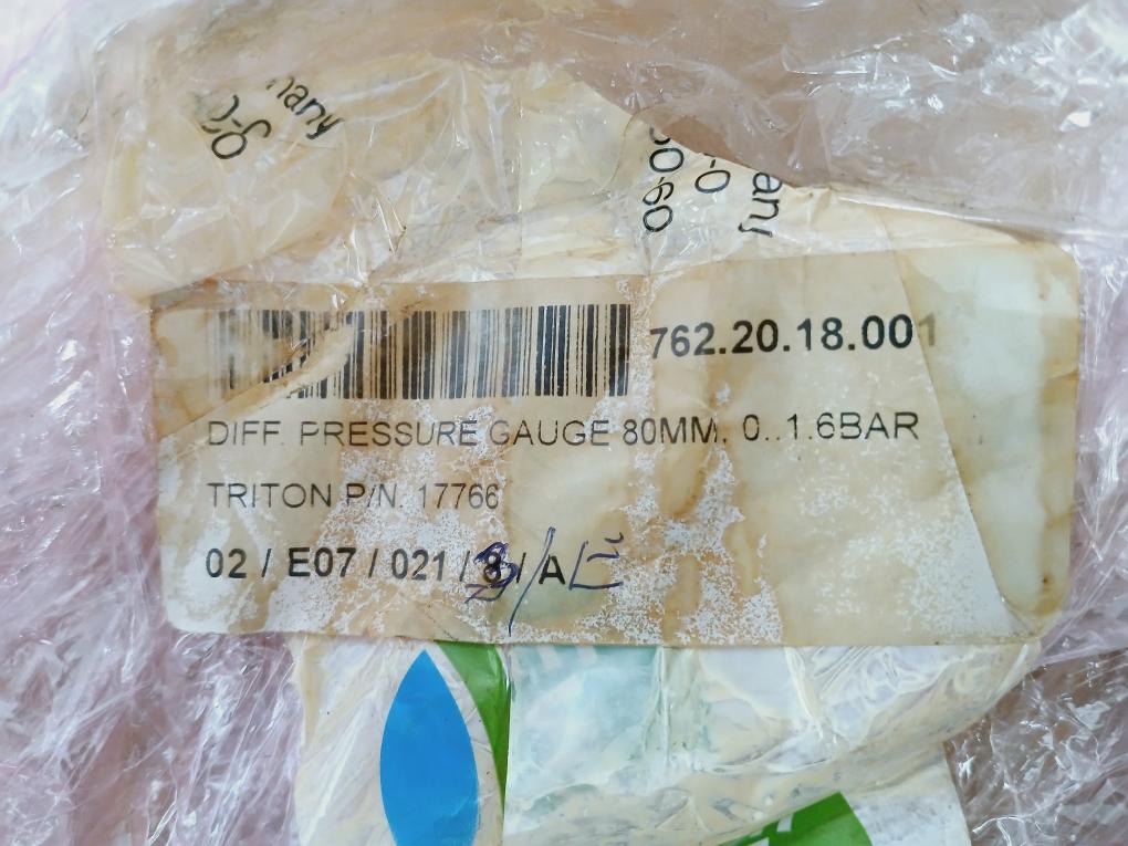 Wika 700.01.080 Differential Pressure Gauge 0-23 Psi, 0-1.6 Bar, 80mm