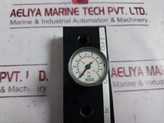 Wika Pressure Gauge 0-145 Psi/0-10 Bar, G1/4" Block