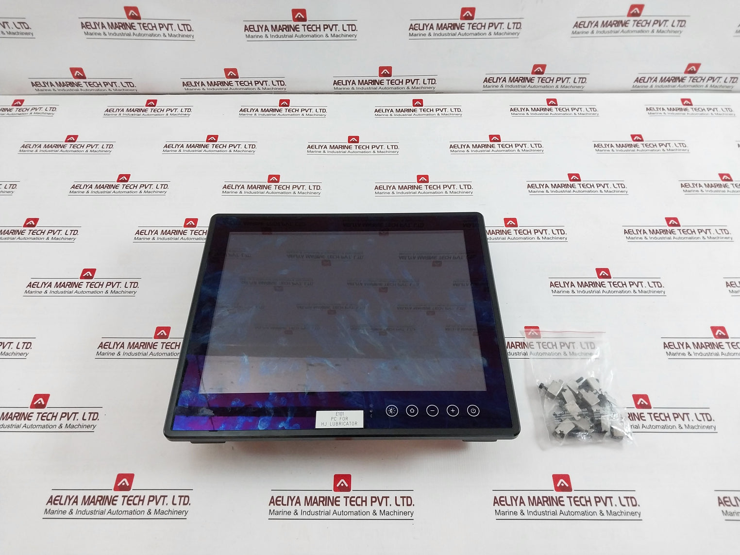 Winmate R15Ih3S-mra3Fp Marine Panel Pc 0003E1988119 950-611