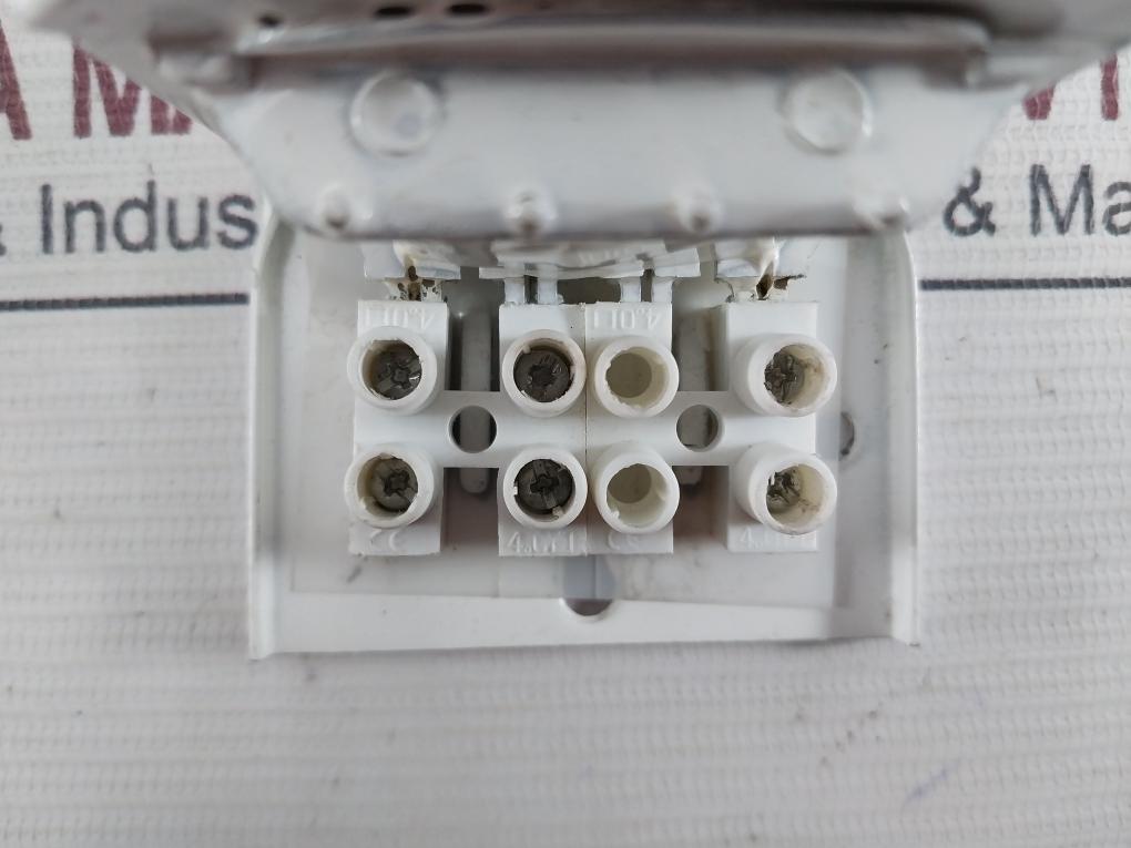 Wipro Wbs/H 56070Sl31 Open Construction Ballast 240V, 50Hz 0.98A 140 C