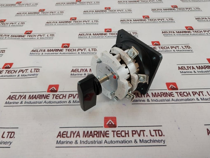 Wiska Sp-cee 1832 Switch Interior 32/94 W/ Knob