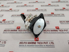 Wiska Sp-cee 1832 Switch Interior 32/94 W/ Knob