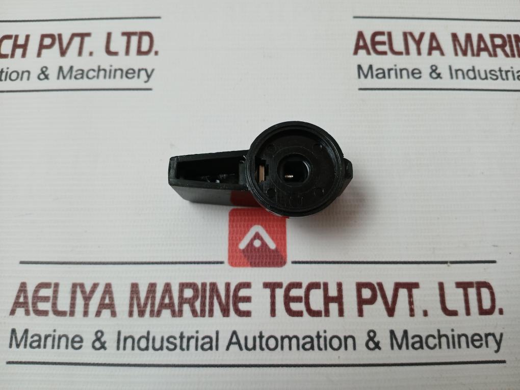 Wiska Sp-cee Knob 1832 Socket With Switch