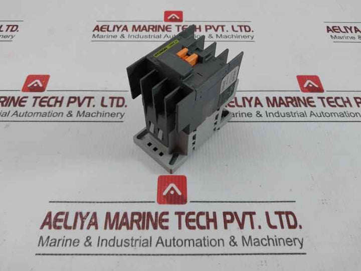 With New Condition Contactor Relay 50-60Hz Hyundai Umx 31