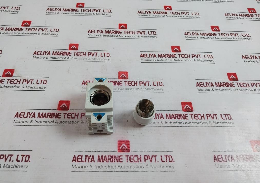 Lot Of 2X Wohner Fuse Holder 25A 500V 0.5-6A