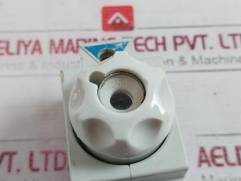 Lot Of 2X Wohner Fuse Holder 25A 500V 0.5-6A