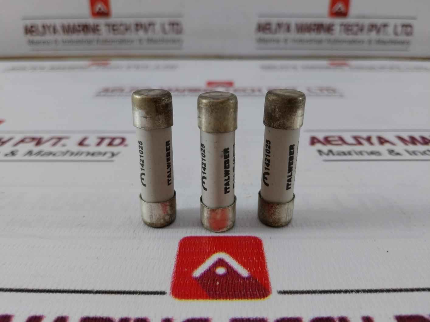 Wohner Aes10X38 Fuse Holder 60W 25A 120 Ka