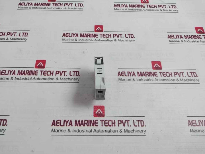 Wohner Aes10X38 Fuse Holder Ac-22B 32A 400V 50/60Hz 60/75C 18-6Awg