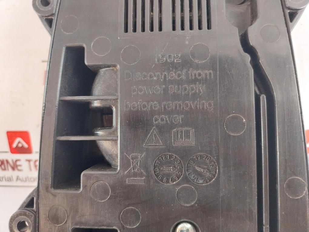 WOLF RC-212 Quick Charger with RC-300 Mains AC Adaptor PSU Set - Aeliya Marine Tech