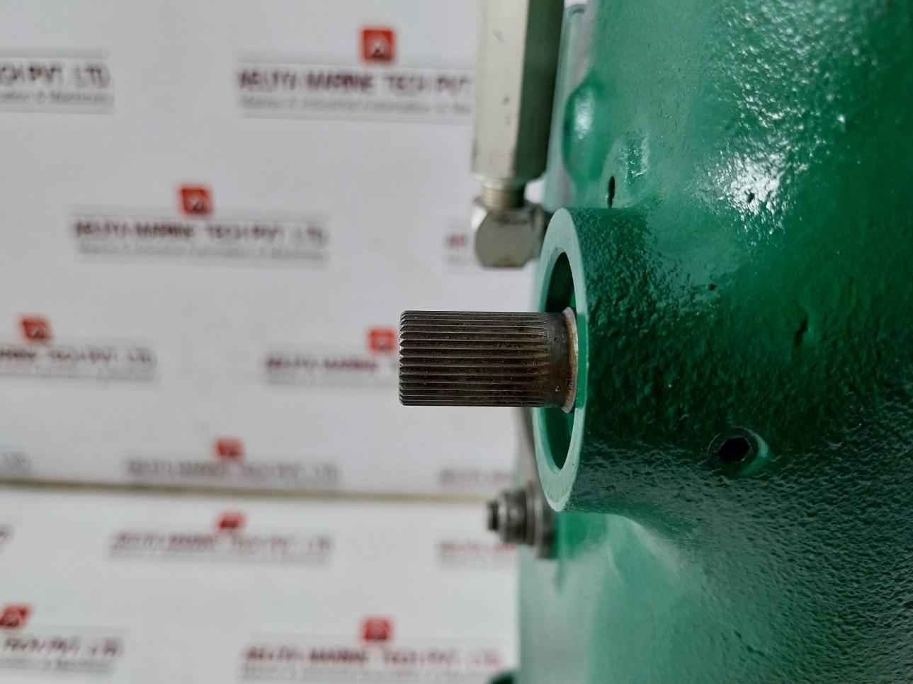 Woodward Ug-8 Governor 8522-447 500-1200 Rpm 230V 2W 0.14A 0-60Hz 2700 Min-1