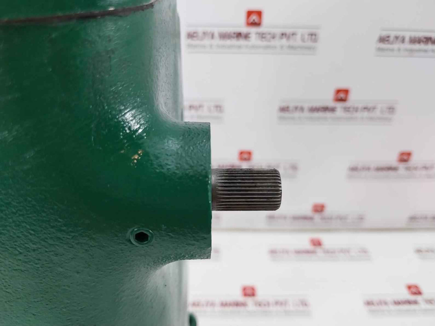 Woodward Ug-8 Governor 8522-447 500-1200 Rpm 230V 2W 0.14A 0-60Hz 2700 Min-1