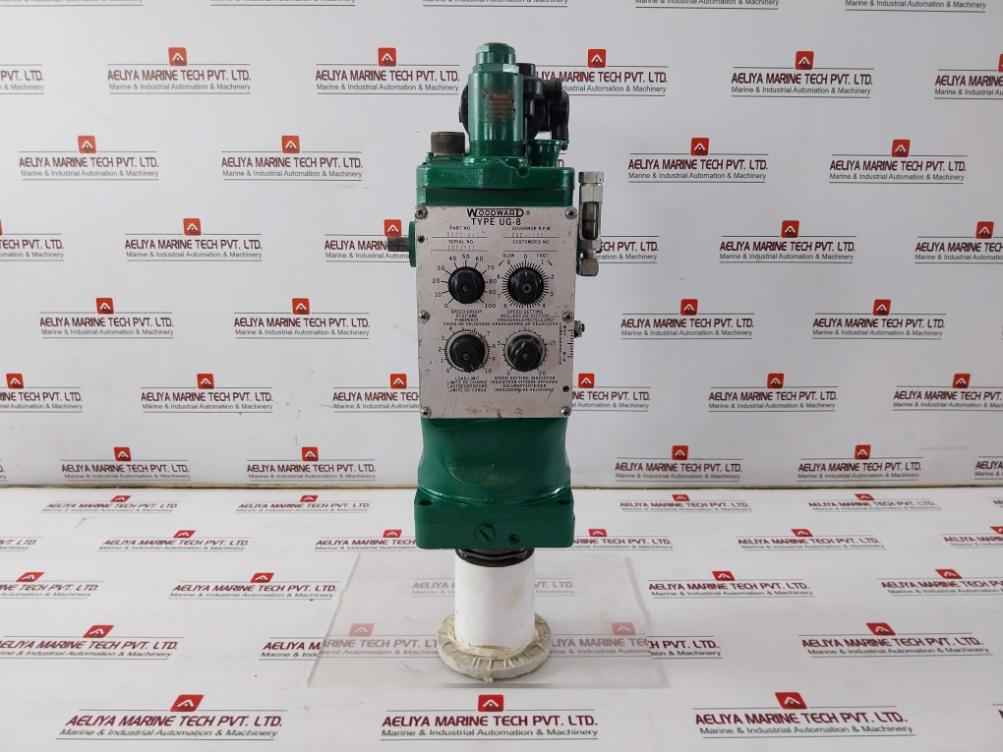 Woodward Ug-8 Governor 8522-447 500-1200 Rpm 230V 2W 0.14A 0-60Hz 2700 Min-1
