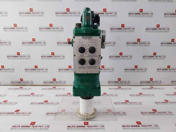 Woodward Ug-8 Governor 8522-447 500-1200 Rpm 230V 2W 0.14A 0-60Hz 2700 Min-1