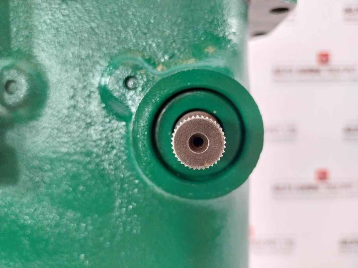 Woodward Ug-8 Governor 8522-447 500-1200 Rpm 230V 2W 0.14A 0-60Hz 2700 Min-1