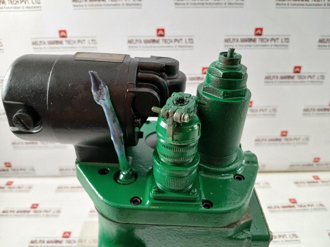 Woodward Ug-8 Governor Mechanical Hydraulic Speed Controller 230V 2W 0-60Hz