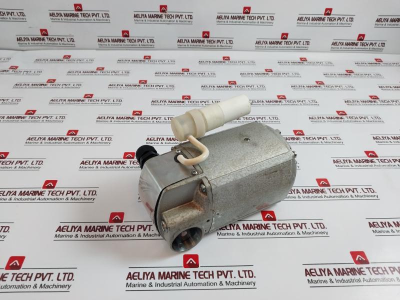 Wynstruments Wyn64 Marine Window Wiper Motor 210/250 Volts 50/60 Hz