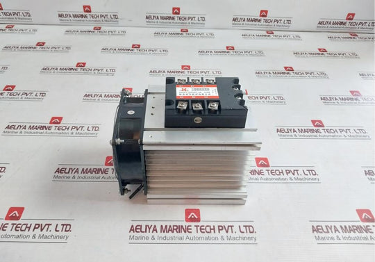 Xinling Electric Hhg1-3/032F-38 3 Phase Solid State Relay 3-32 Vdc