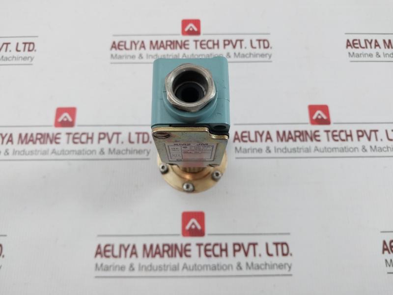 Xm2-jm012 Pressure Switch Telemecanique 300V Max