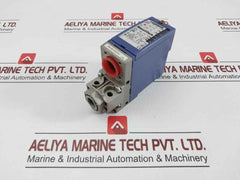 Xmlb010A2S12 Pressure Switch Telemecanique 10,2-145 Psi 0,7-10 Bar
