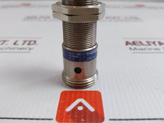 Xs1 M18Pb370A Telemecanique Inductive Proximity Switch