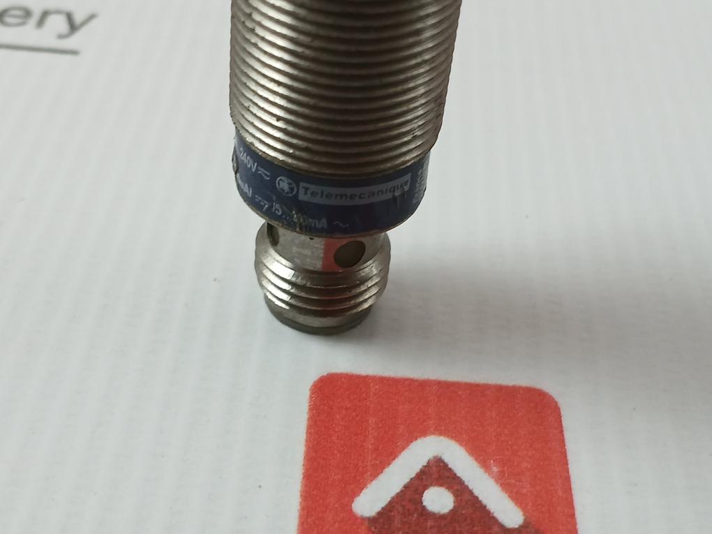 Xs618B4Mau20 Inductive Proximity Sensor Telemecanique