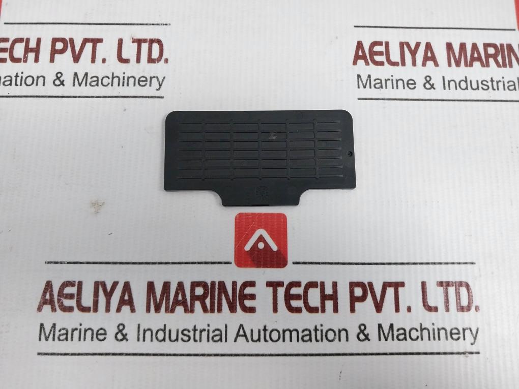 Xtong-1500-Vdc-15A-Solar-Panel-Junction-Box-PV-XT1206XY-25SQ045-PV-210730-13