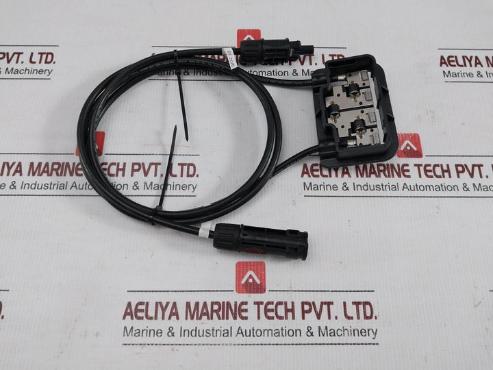 Xtong-1500-Vdc-15A-Solar-Panel-Junction-Box-PV-XT1206XY-25SQ045-PV-210730-7