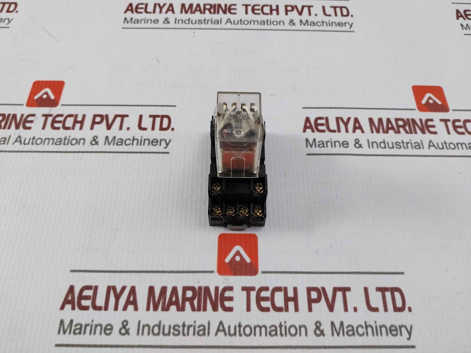Y.M. Tech Ym4-l Relay With Base 10A 300Vac