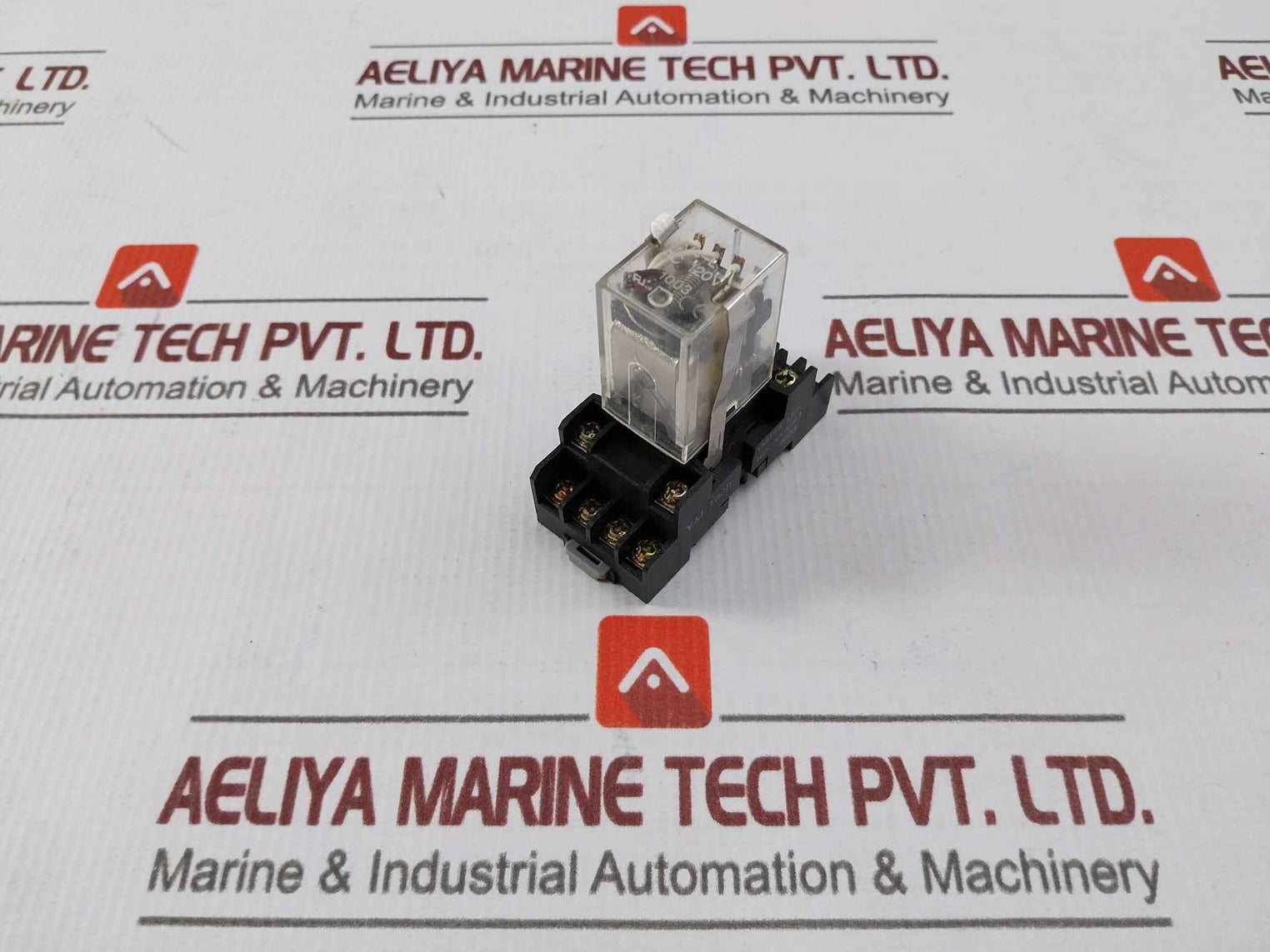 Y.M. Tech Ym4-l Relay With Base 10A 300Vac