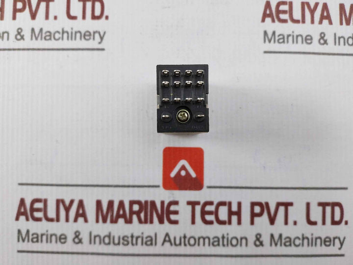 Y.M. Tech Ym4-l Relay With Base 10A 300Vac