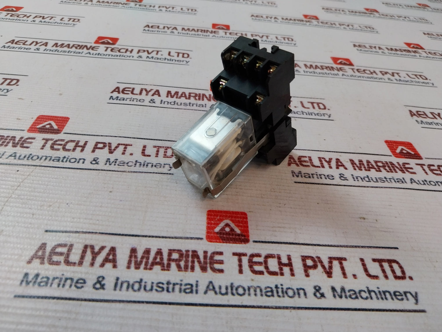 Y.Mtech Ym4-l Relay With Base 10A 300Vac