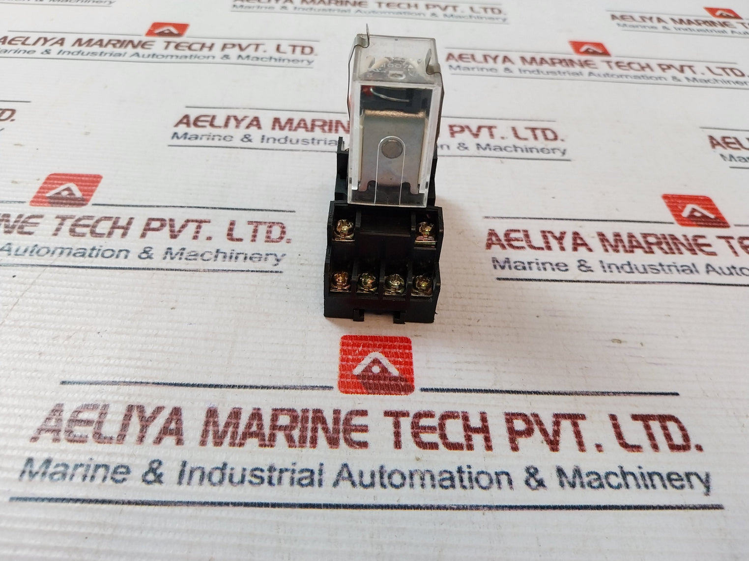 Y.Mtech Ym4-l Relay With Base 10A 300Vac