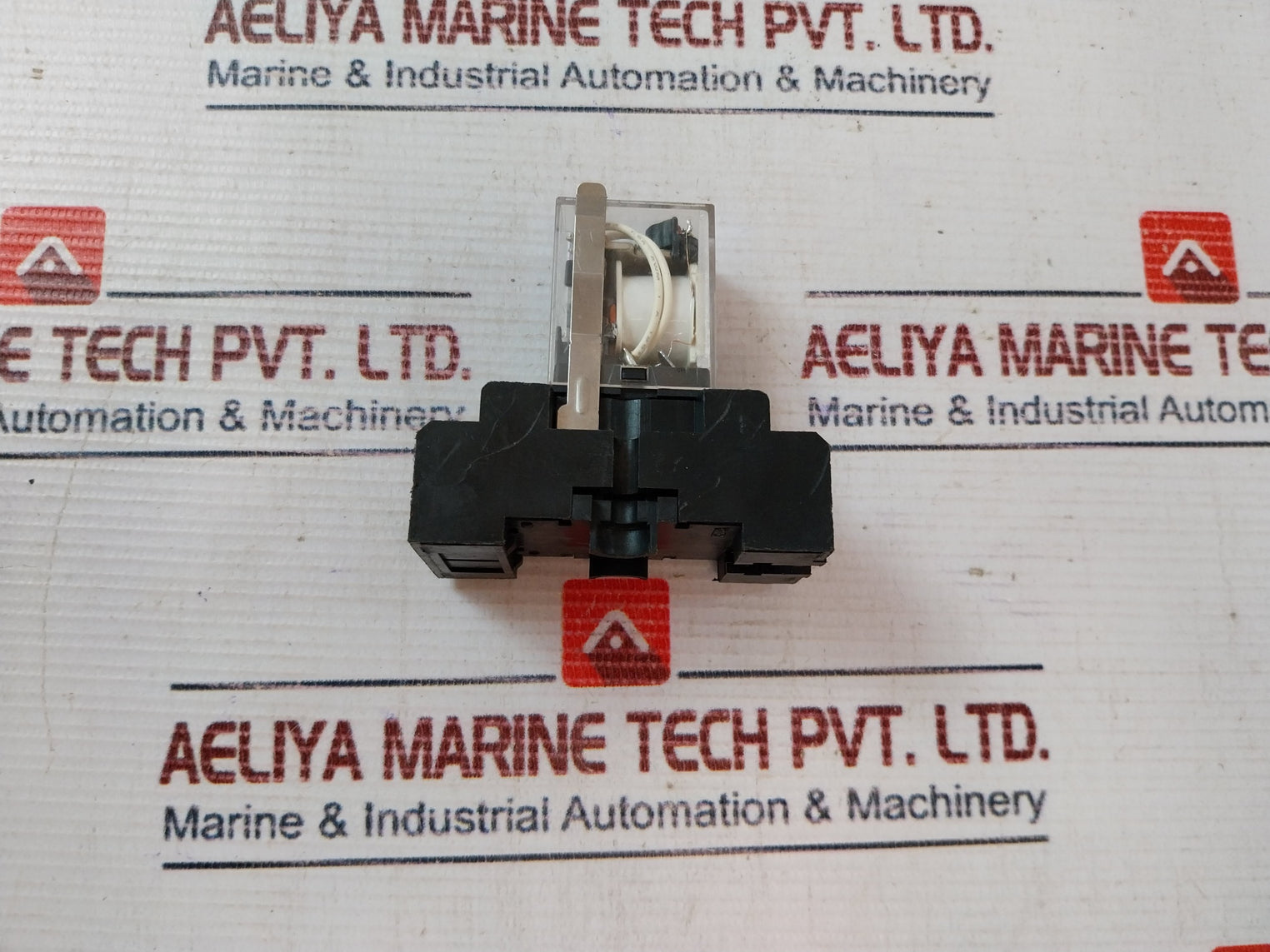 Y.Mtech Ym4-l Relay With Base 10A 300Vac