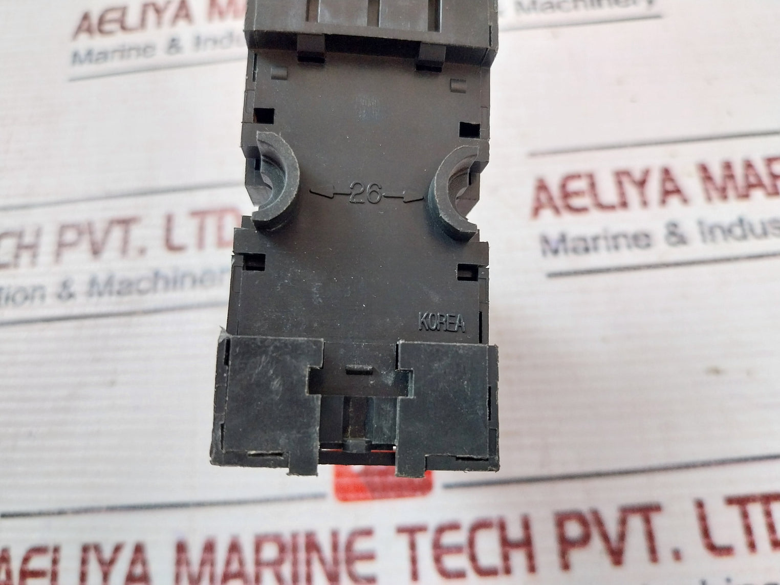 Y.Mtech Ym4-l Relay With Base 10A 300Vac