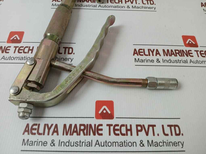 Y66888 High Pressure Grease Control Gun