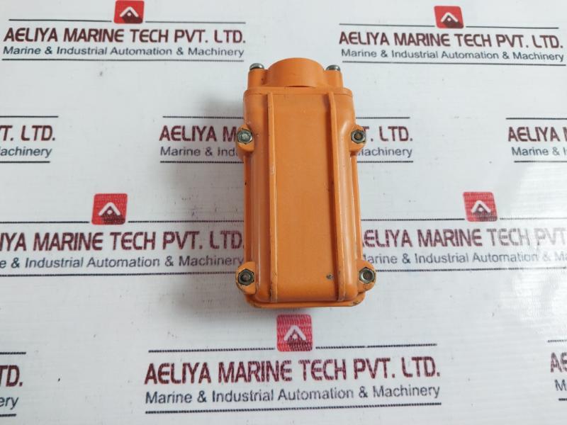 Yamakawa Sre81 Crane Control Push Button Switch 5A 0 250V
