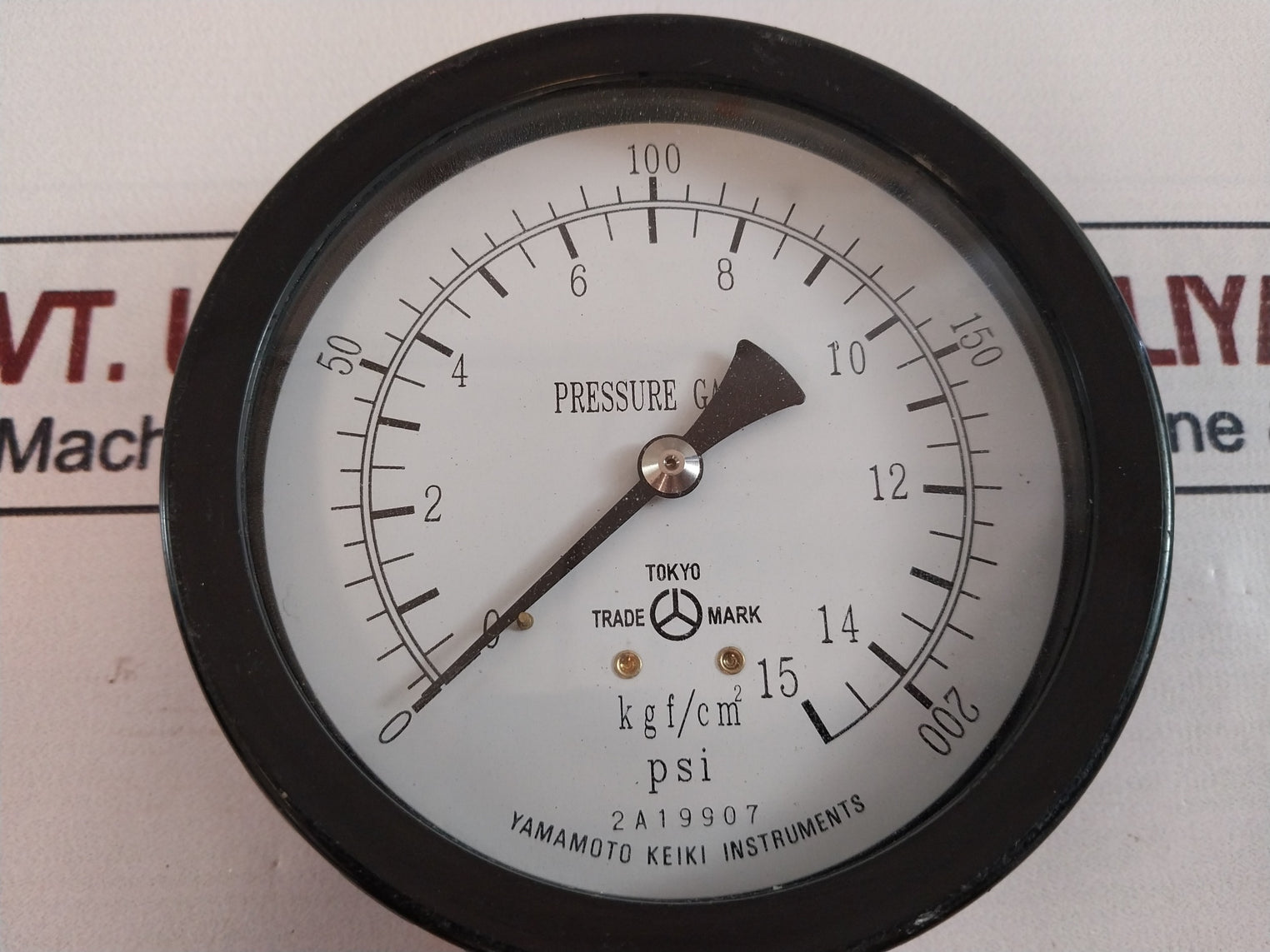 Yamamoto Keiki 2A19907 Pressure Gauge 0-200Psi